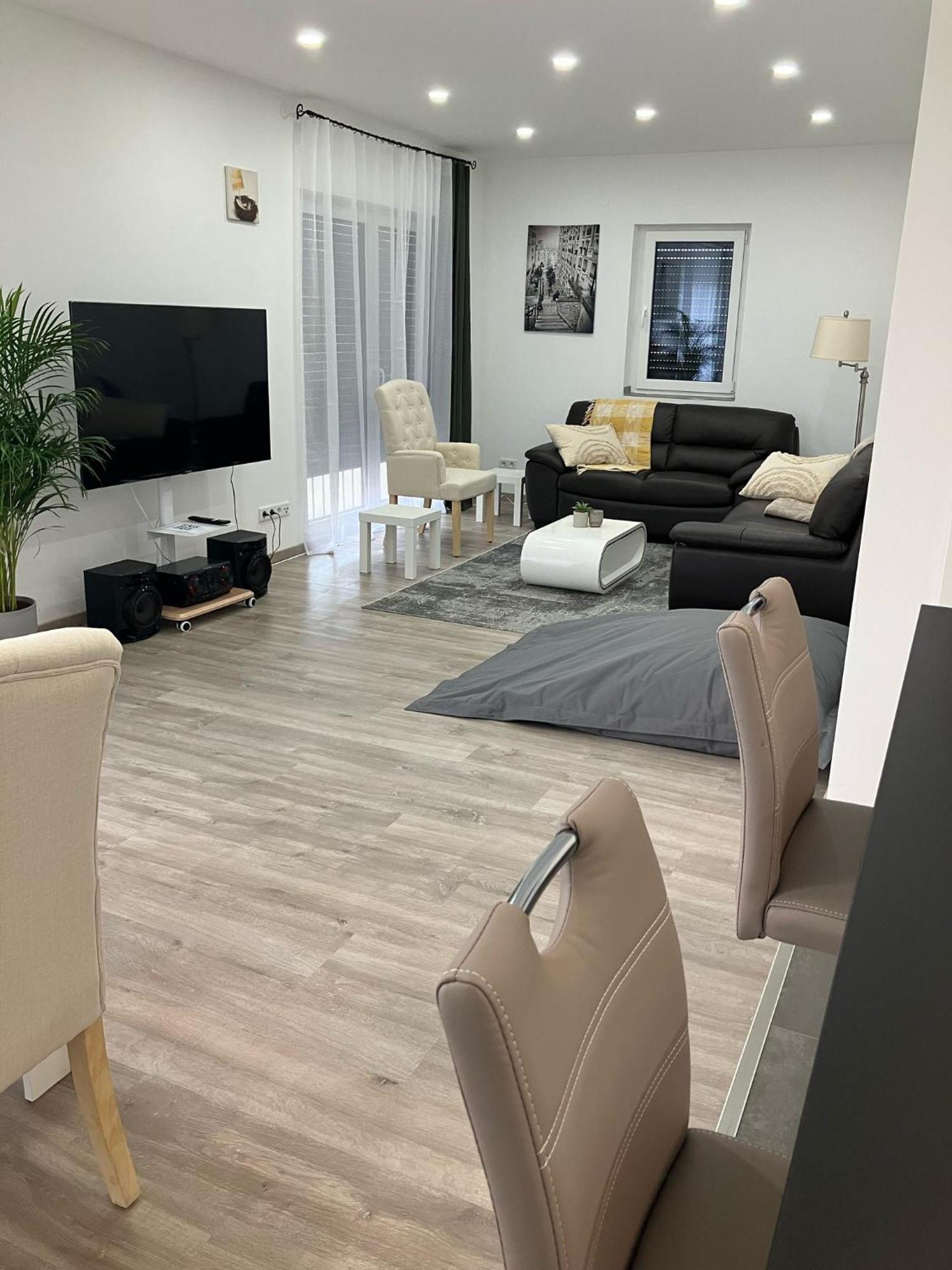 Moderne Einliegerwohnung Naehe Ingolstadt Und Bad Goegging Munchsmunster Luaran gambar