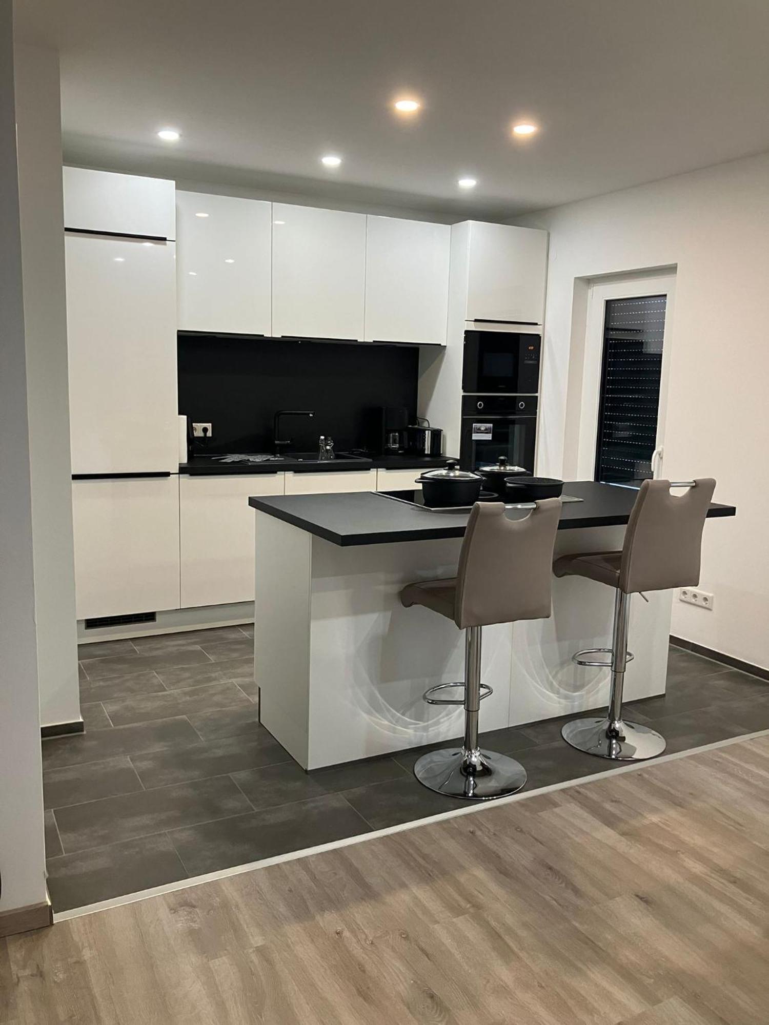 Moderne Einliegerwohnung Naehe Ingolstadt Und Bad Goegging Munchsmunster Luaran gambar